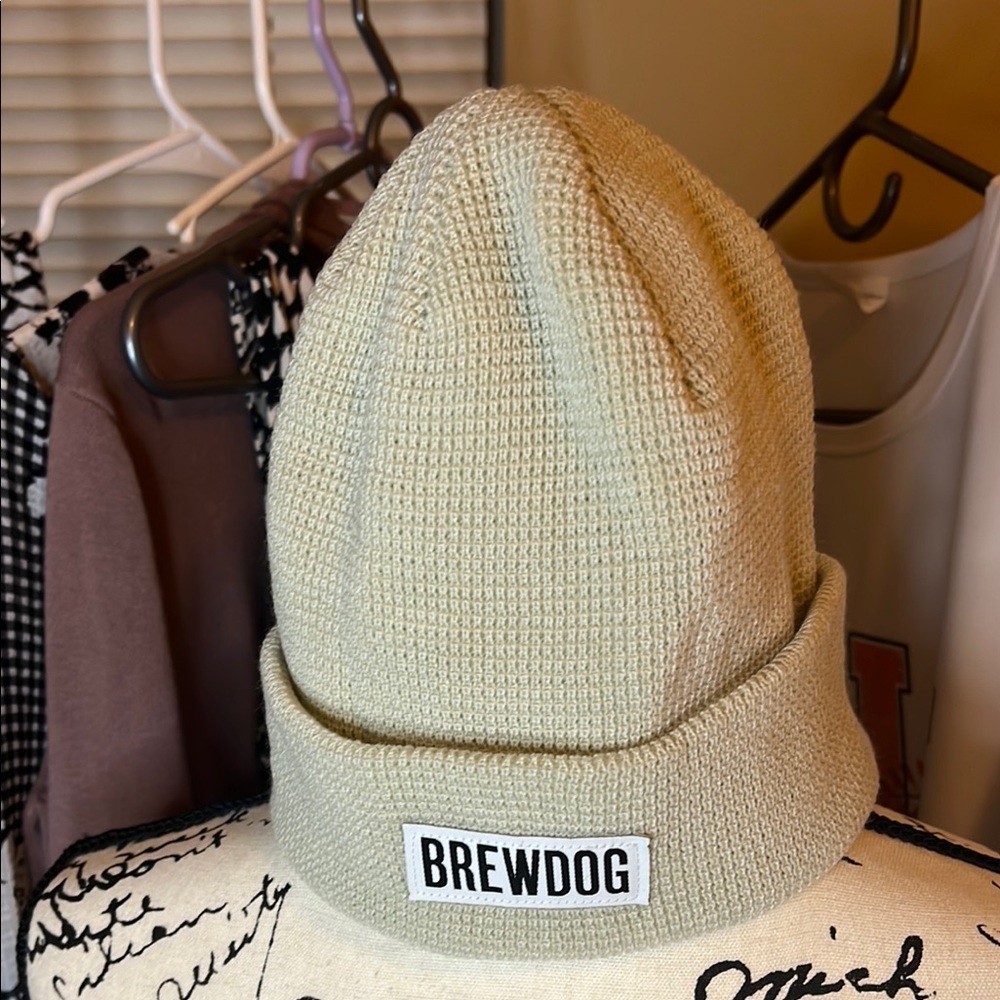 NWOT Beige Knit Beanie- Brew Dog Brand - Picture 3 of 4